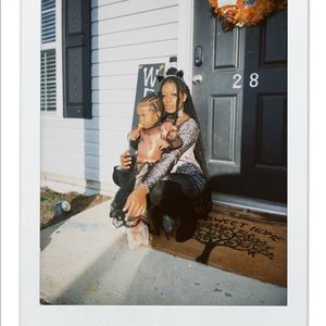 Meet your Posher, Destiny